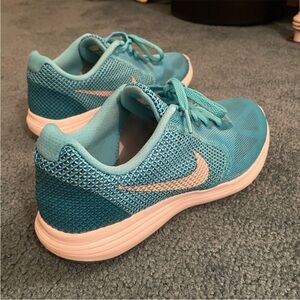 Nike Blue and White Athletic Shoes Lightweight Design